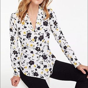 ann taylor floral lapel blouse Sz XS